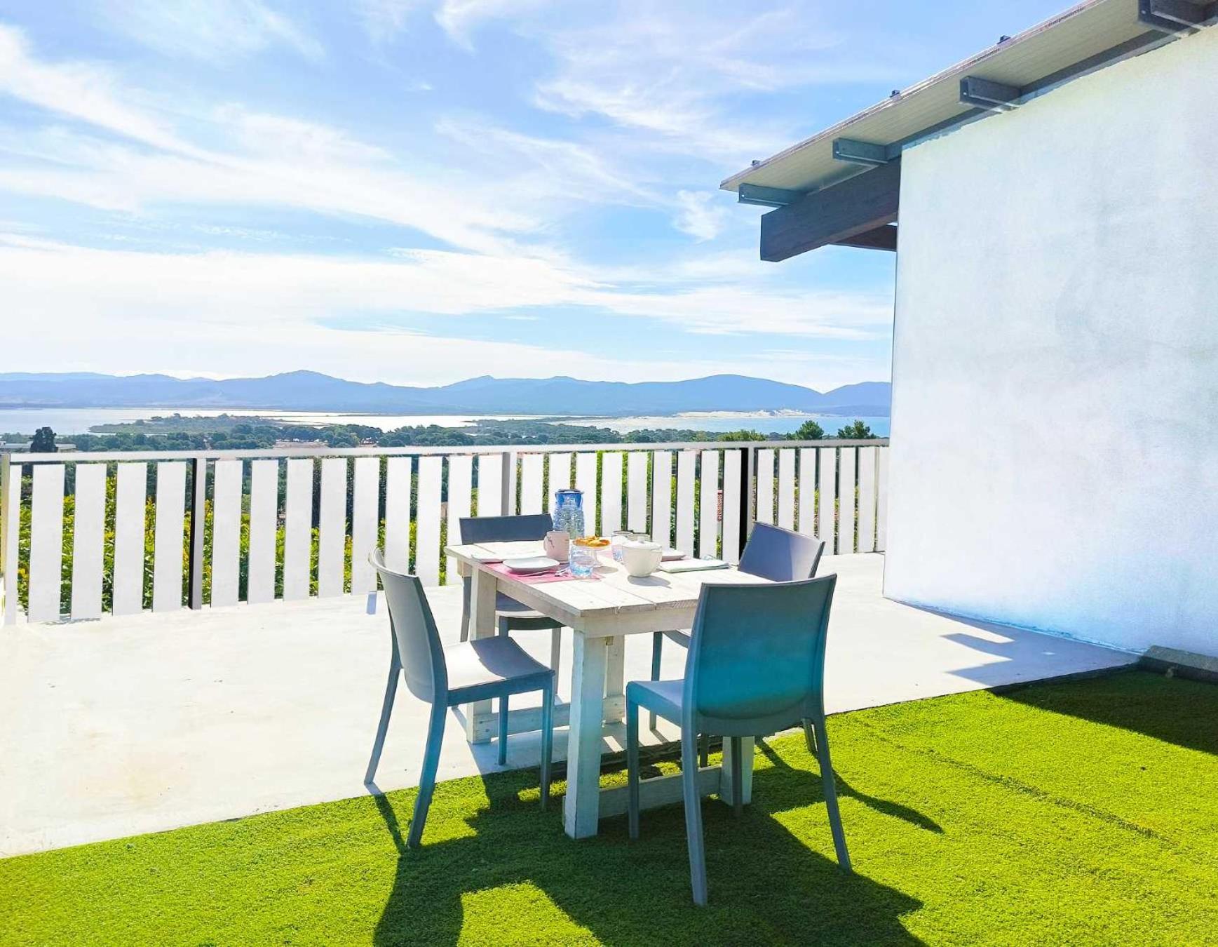 Panohome Porto Pino Exterior photo